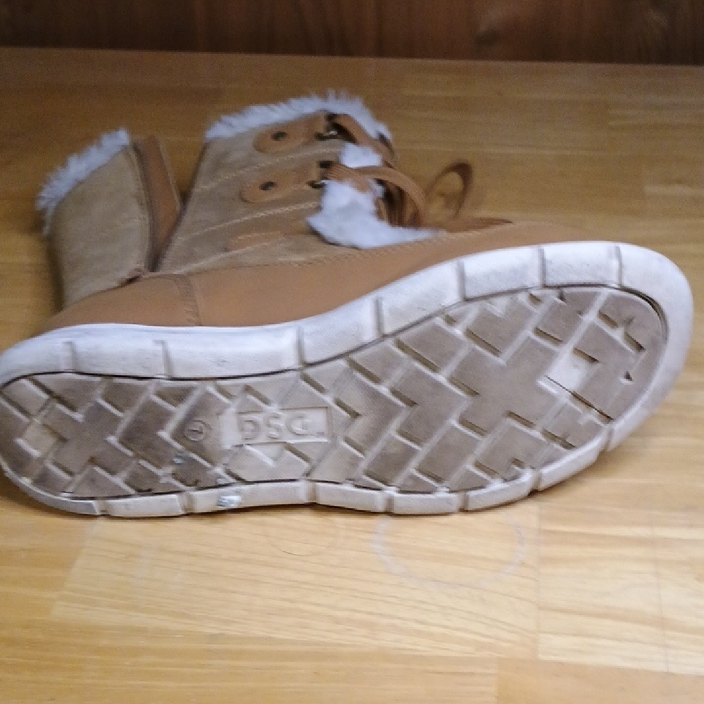 DSG Tan Lace-Up Faux Fur Winter Boot - Picture 4 of 9